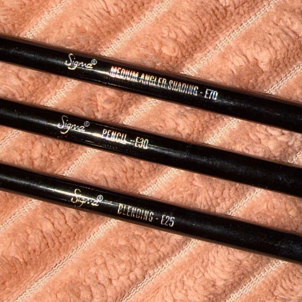 Sigma Beauty Eye Brush Set E25 Blending E30 Pencil E70 Medium Angled Shading 3pc